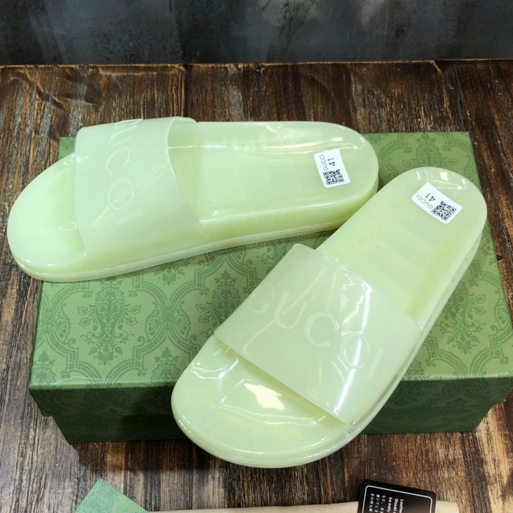 Gucci sandals